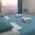 Maxim Rooms